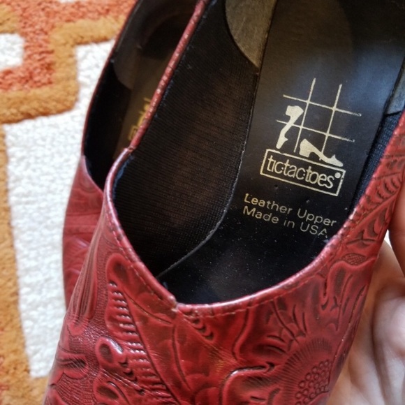 REPOSH Oxblood Loafers - Picture 8 of 8